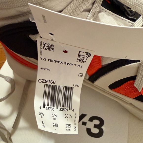 Y-3 Terrex Swift R3 Sneakers in White, Black and Orange - Picture 4 of 4